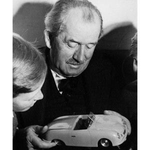 Figurines peintes au 1/18ième - Ferdinand Porsche Sénior