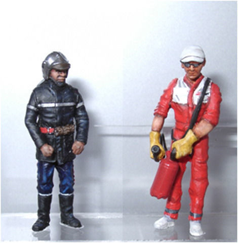 Figurines à peindre au 1/43ième - Coffret service incendie : technicien & pompier