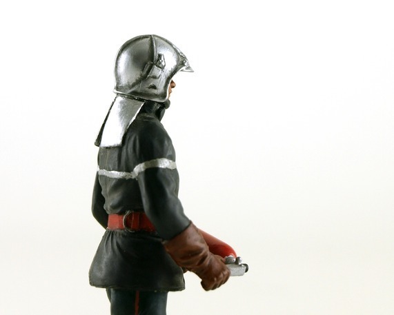 LE MANS miniatures Figurine Pompier français des années 80